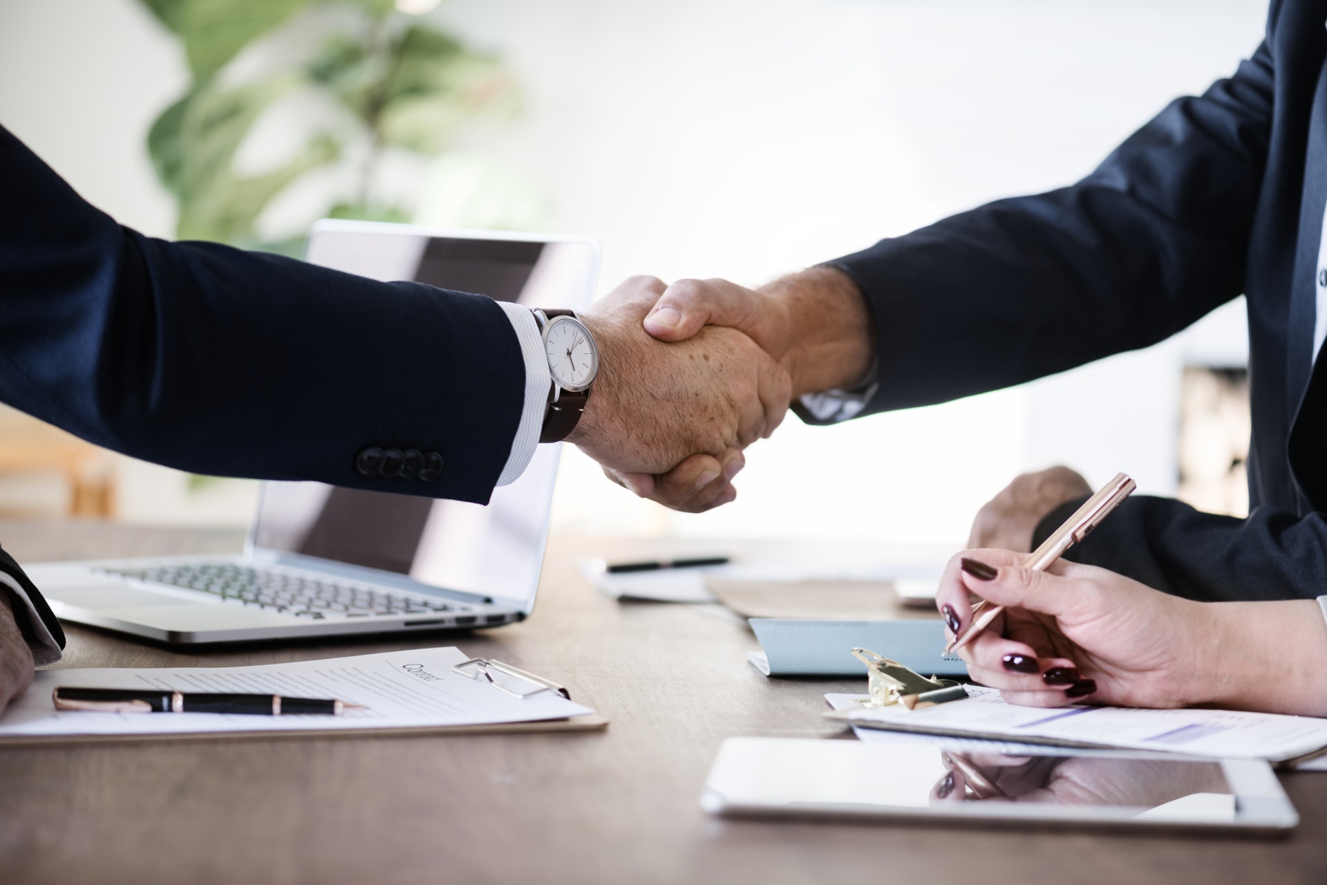 Você sabe como funcionam as parcerias entre empresas?